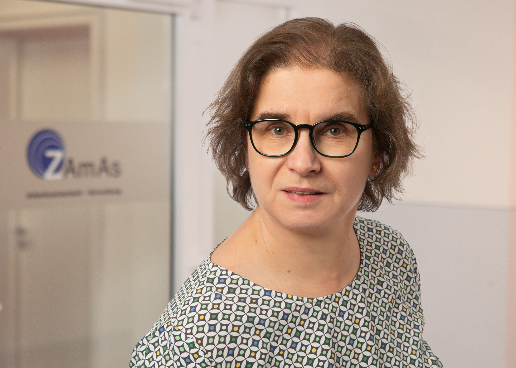 Frau Dr. Med. Gisela Bochnig www.zamaspb.net